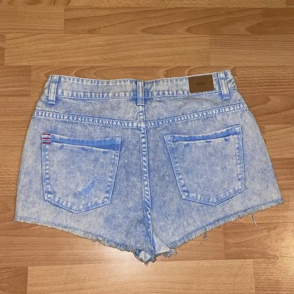 High Waisted Acid Ripped Jean Shorts - Picture 5 of 8